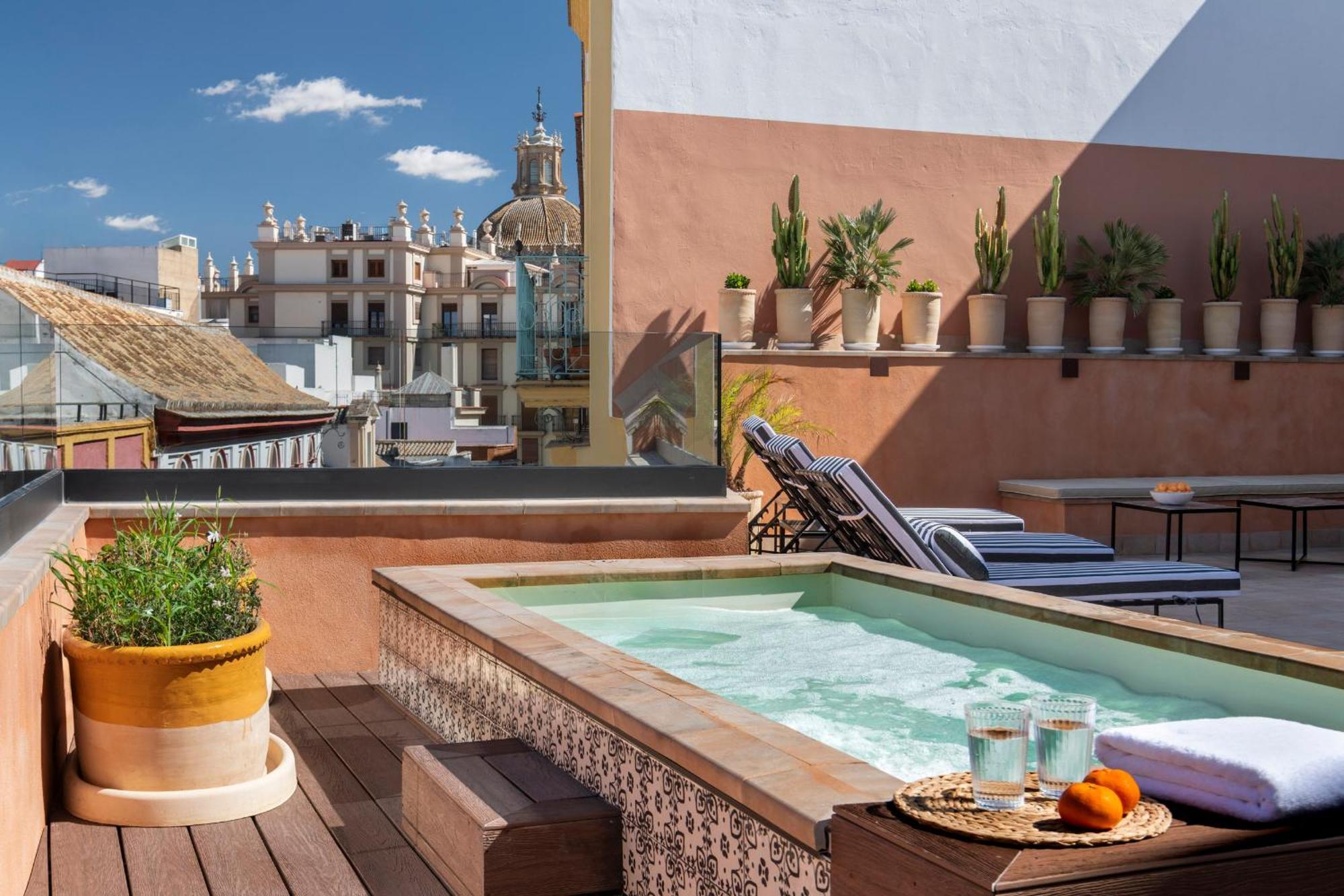 Casa Bedoya Suites & Colors By Magno Apartments Seville Exterior photo